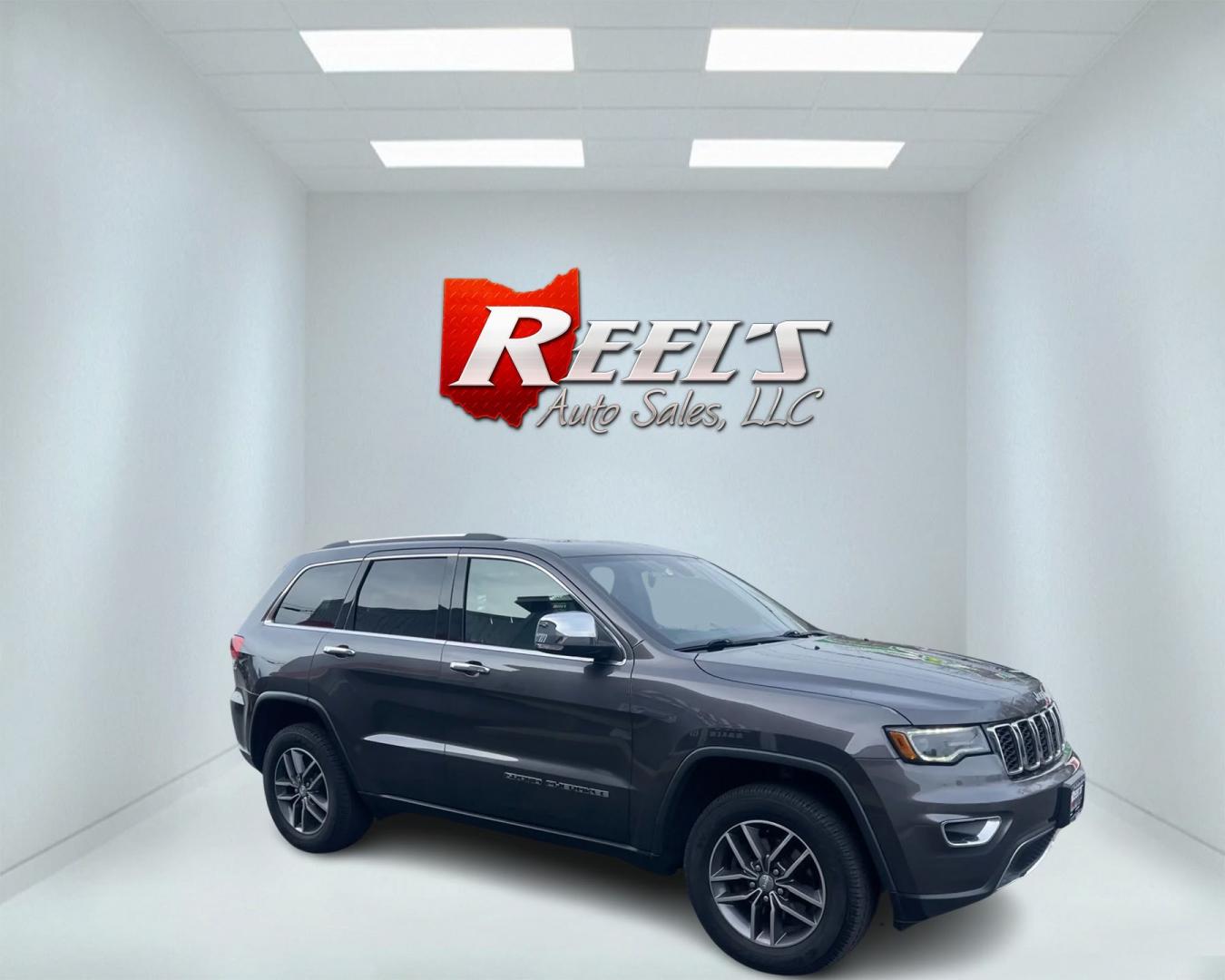 2017 Gray /Black Jeep Grand Cherokee Limited 4WD (1C4RJFBG9HC) with an 3.6L V6 DOHC 24V engine, 8A transmission, located at 547 E. Main St., Orwell, OH, 44076, (440) 437-5893, 41.535435, -80.847855 - Photo#3